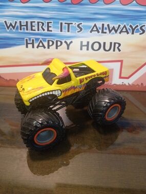 Hot Wheels Monster Jam Truck 1:64 Scale Diecast El Toro Loco